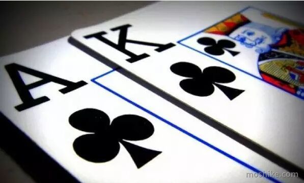 1606219371235777